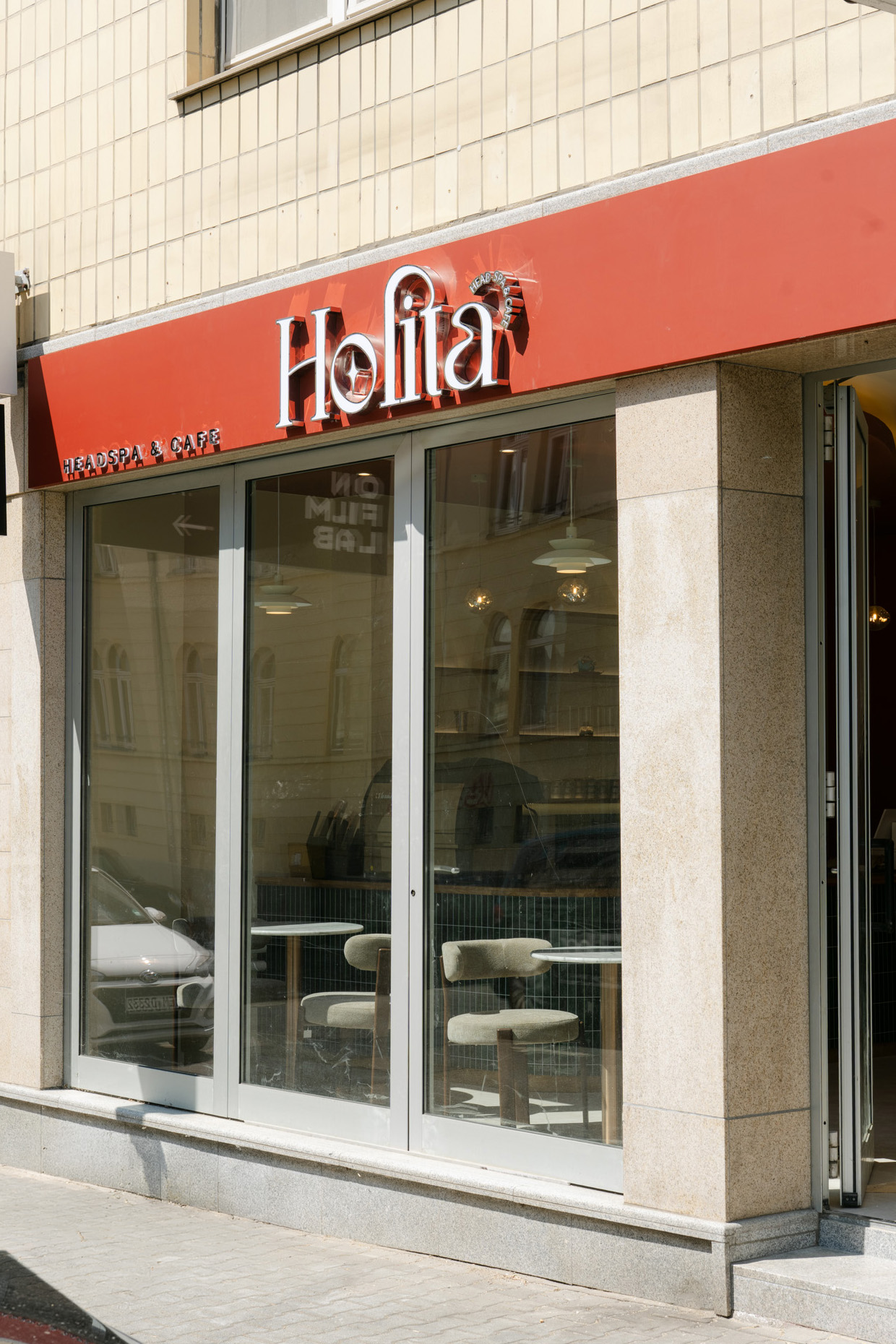 Holita-8